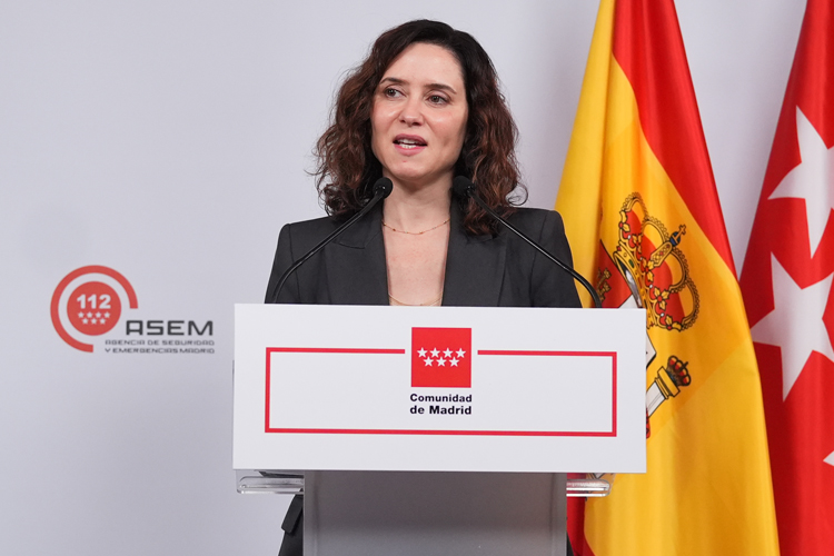 Díaz Ayuso pide que se investigue por qué una parte importante de España estuvo “en negro” hasta bien entrada la noche: “Un país de luz no puede quedarse a oscuras a ojos del mundo”
