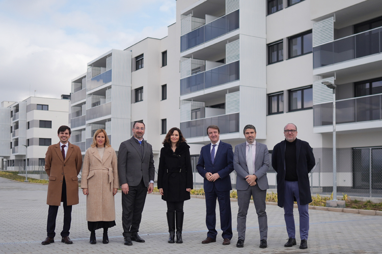 Díaz Ayuso anuncia la licitación de 4.500 viviendas de alquiler asequible dirigidas a jóvenes de 35 años para fomentar su emancipación