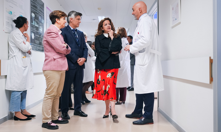 La Comunidad de Madrid amplía la Unidad de Diálisis del Hospital Público Infanta Sofía con un 75% más de puestos para pacientes crónicos renales
