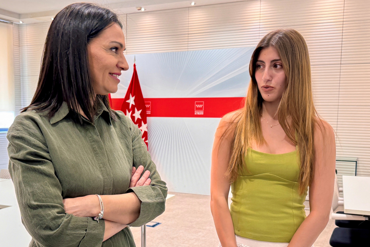 La Comunidad de Madrid felicita a Valeria Fragola, alumna que ha logrado la mejor nota en la PAU