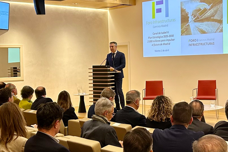 El Consejero Novillo ha inaugurado hoy un foro organizado por el Colegio de Ingenieros de Caminos, Canales y Puertos de Madrid 