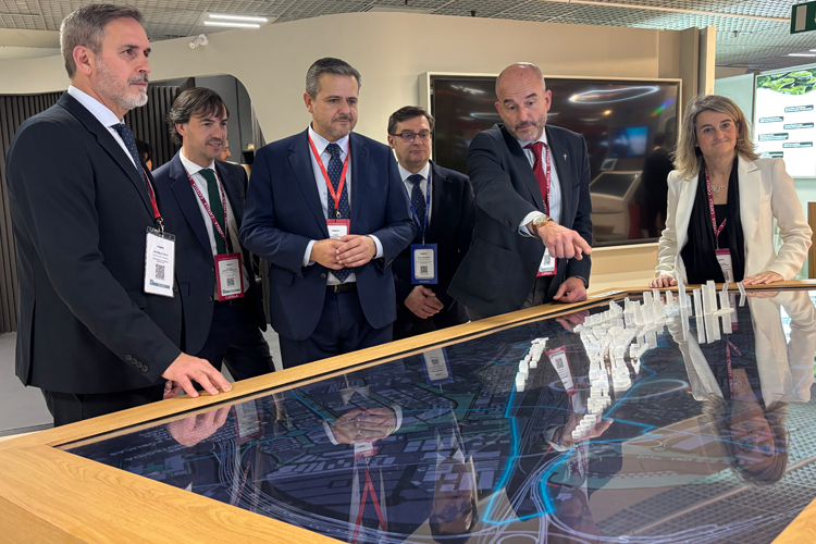 El Consejero Rodrigo ha visitado hoy el stand de la región en la Feria Internacional de los Profesionales en Inmuebles que se celebra en Cannes