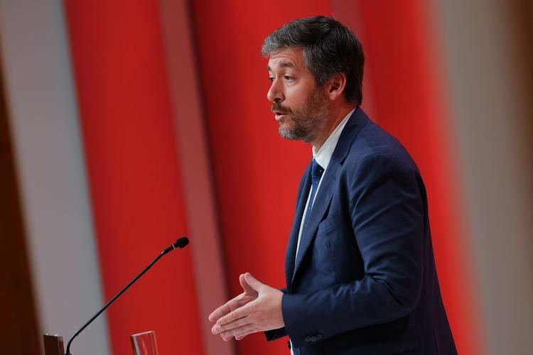 La Comunidad de Madrid invierte 551 millones en la compra de medicamentos genéricos para hospitales públicos y centros de salud