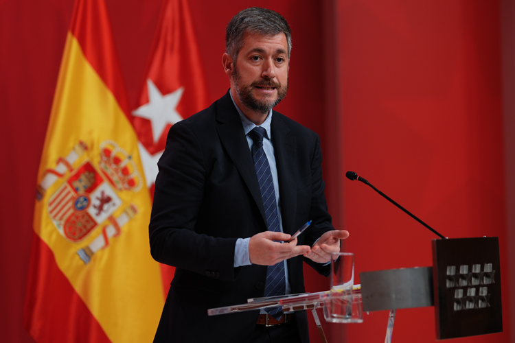 La Comunidad de Madrid recurre ante el Tribunal Constitucional el cambio del Gobierno central de los criterios de reparto de menores no acompañados