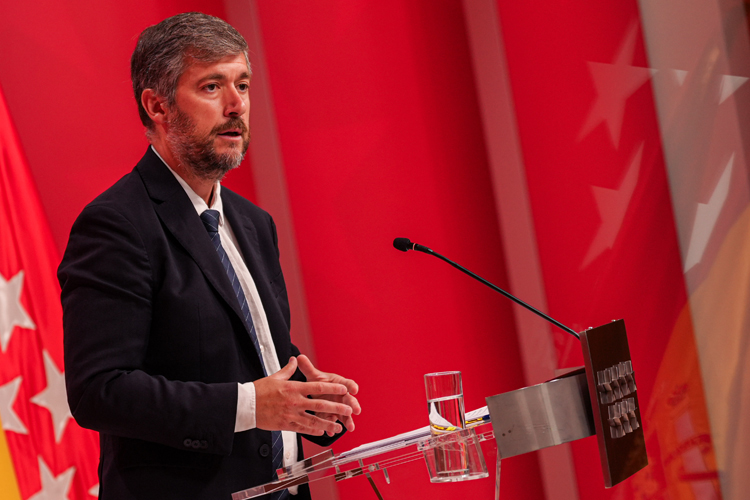 La Comunidad de Madrid aprueba eliminar el uso individual de dispositivos digitales en Infantil y Primaria desde el próximo curso