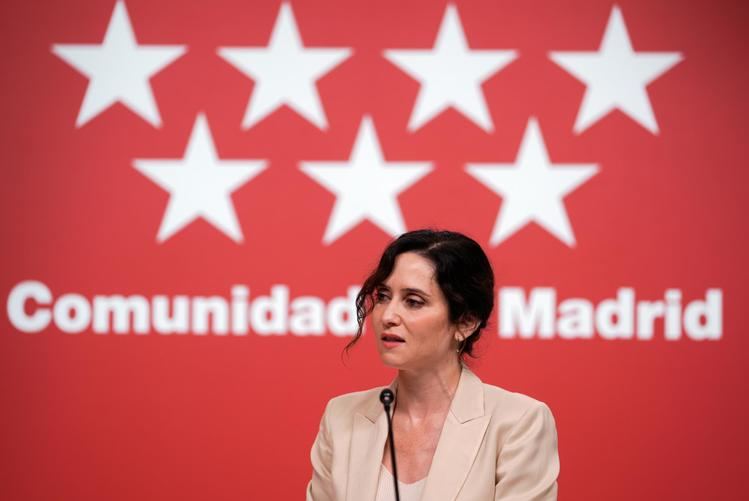 Díaz Ayuso advierte de la persecución a la Guardia Civil por “fontaneros que no están en nómina”: “Esto es la mafia”