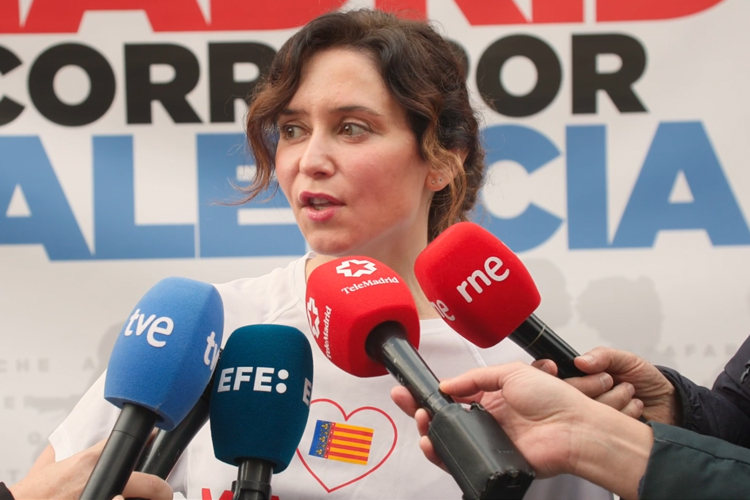 Díaz Ayuso denuncia la operación de Estado contra un adversario político: “En cualquier país de la UE el gobierno entero estaría en la mismísima calle”