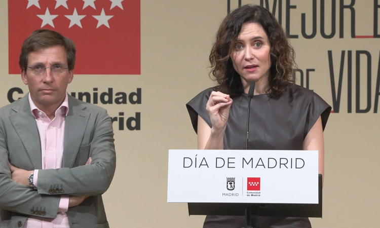 Díaz Ayuso acusa al Gobierno central de “soberbia y falta de humildad” y le pide que acceda a la iniciativa del PP para revalorizar las pensiones