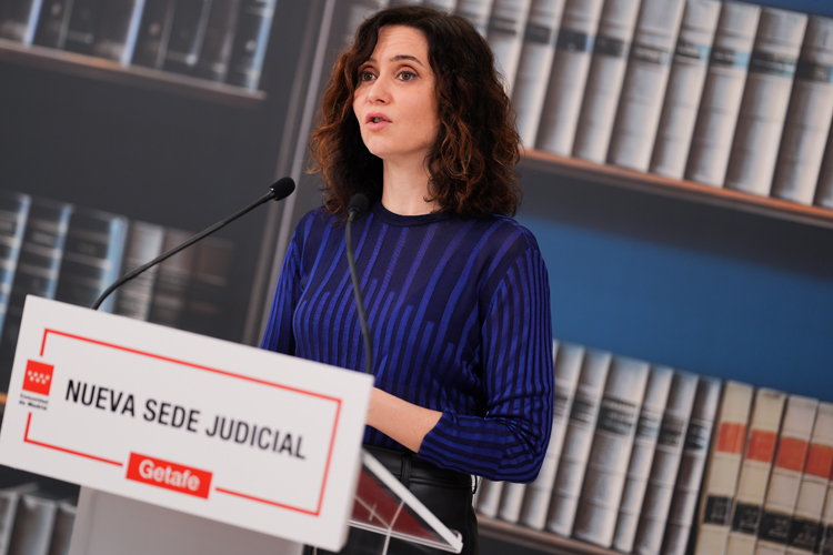 Díaz Ayuso pide a Sánchez que deje de “marear a los españoles” y convoque elecciones