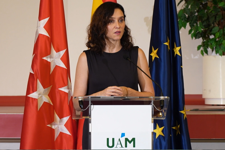 Díaz Ayuso reforzará la financiación de las universidades para los próximos seis años, algo que se verá reflejado ya en los presupuestos de 2026