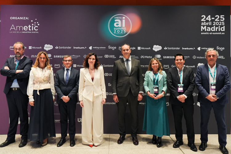 Díaz Ayuso, en el mayor evento sobre IA de España: “Queremos que ninguna empresa se quede atrás en este camino de transformación” 