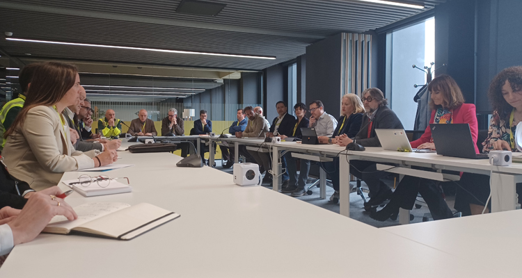 La Comunidad de Madrid presenta el plan de movilidad por las obras del tercer carril de la M-607