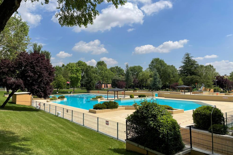 Las piscinas de verano del polideportivo municipal Dehesa Boyal de San Sebastián de los Reyes abrirán sus puertas el próximo sábado 30 de mayo