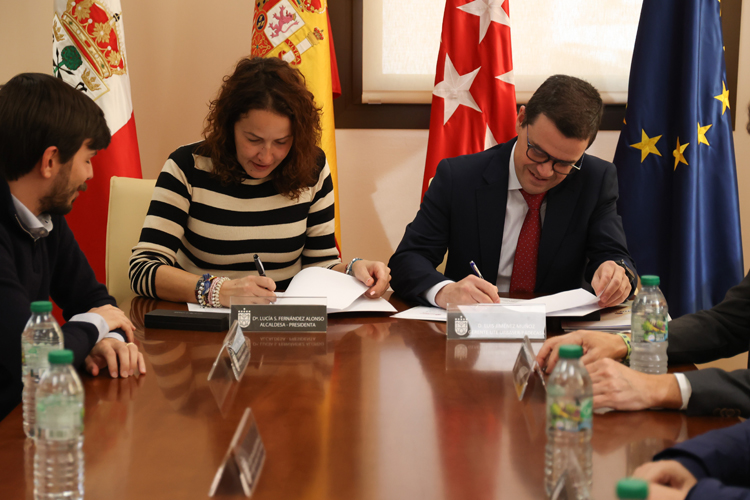 El Ayuntamiento de San Sebastián de los Reyes firma el histórico contrato de limpieza viaria y recogida de residuos con una inversión de hasta 116 millones de euros