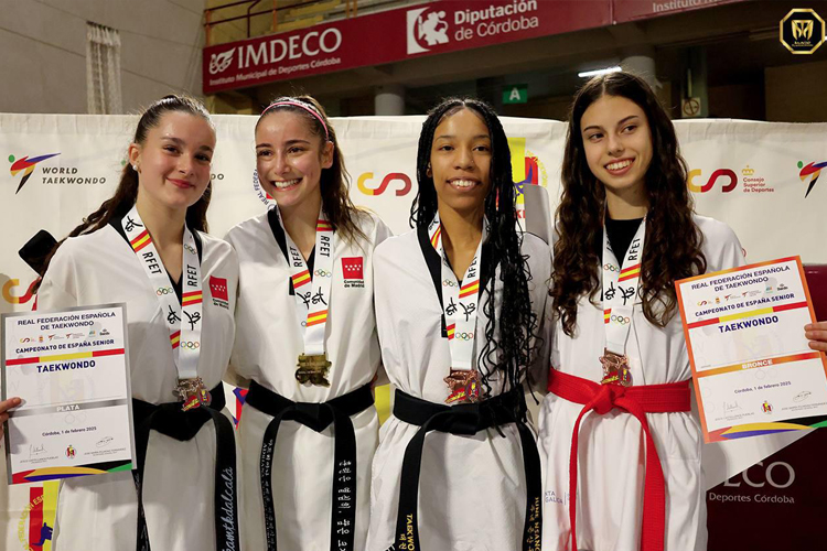 El Hankuk brilla en el Campeonato de España Absoluto de Taekwondo con siete medallas