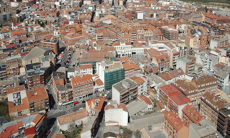 El Gobierno de San Sebastián de los Reyes no implementará la zona verde de estacionamiento regulado tras consultar a los vecinos afectados